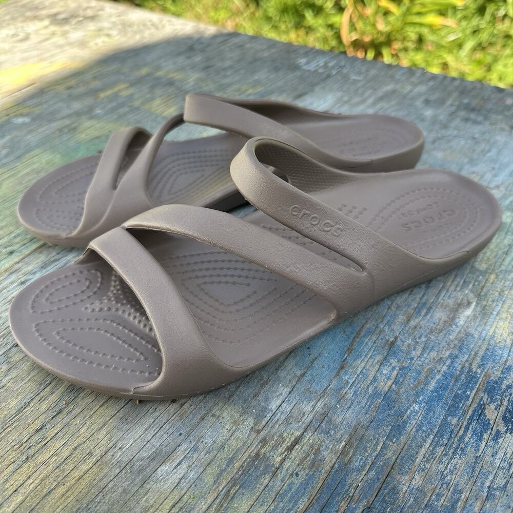 Crocs Women’s 10 Kadee II Summer Sandals Beige Brown 750 725